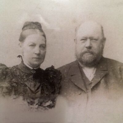 Adolf Schaeper (1831-1905) mit Marie,geb.Franke(1841-1900) Adolf Schaeper (1831-1905) mit Marie,geb.Franke(1841-1900)